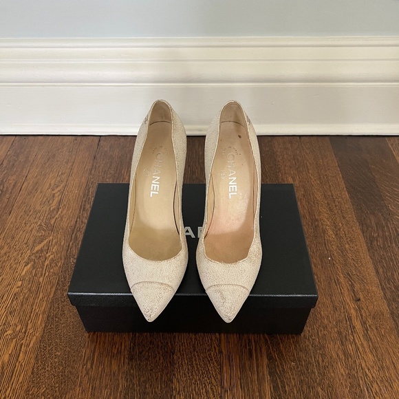 White Chanel Pumps - Picture 1 of 5